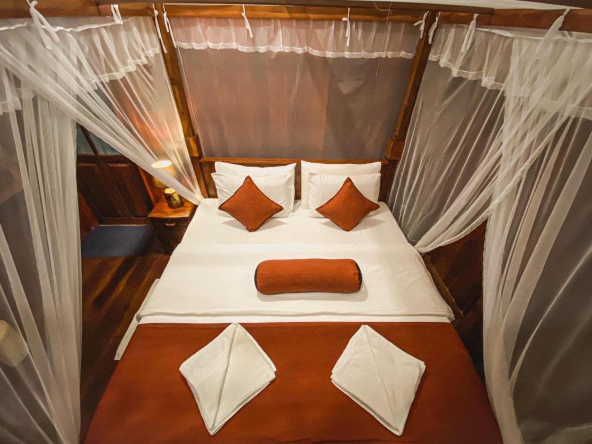Hotel Levon Элла Экстерьер фото