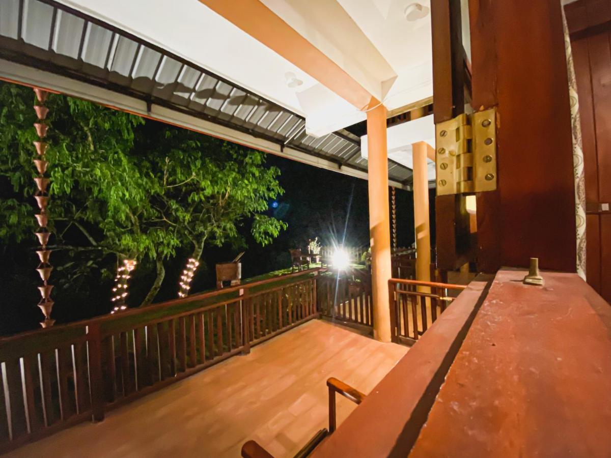 Hotel Levon Элла Экстерьер фото